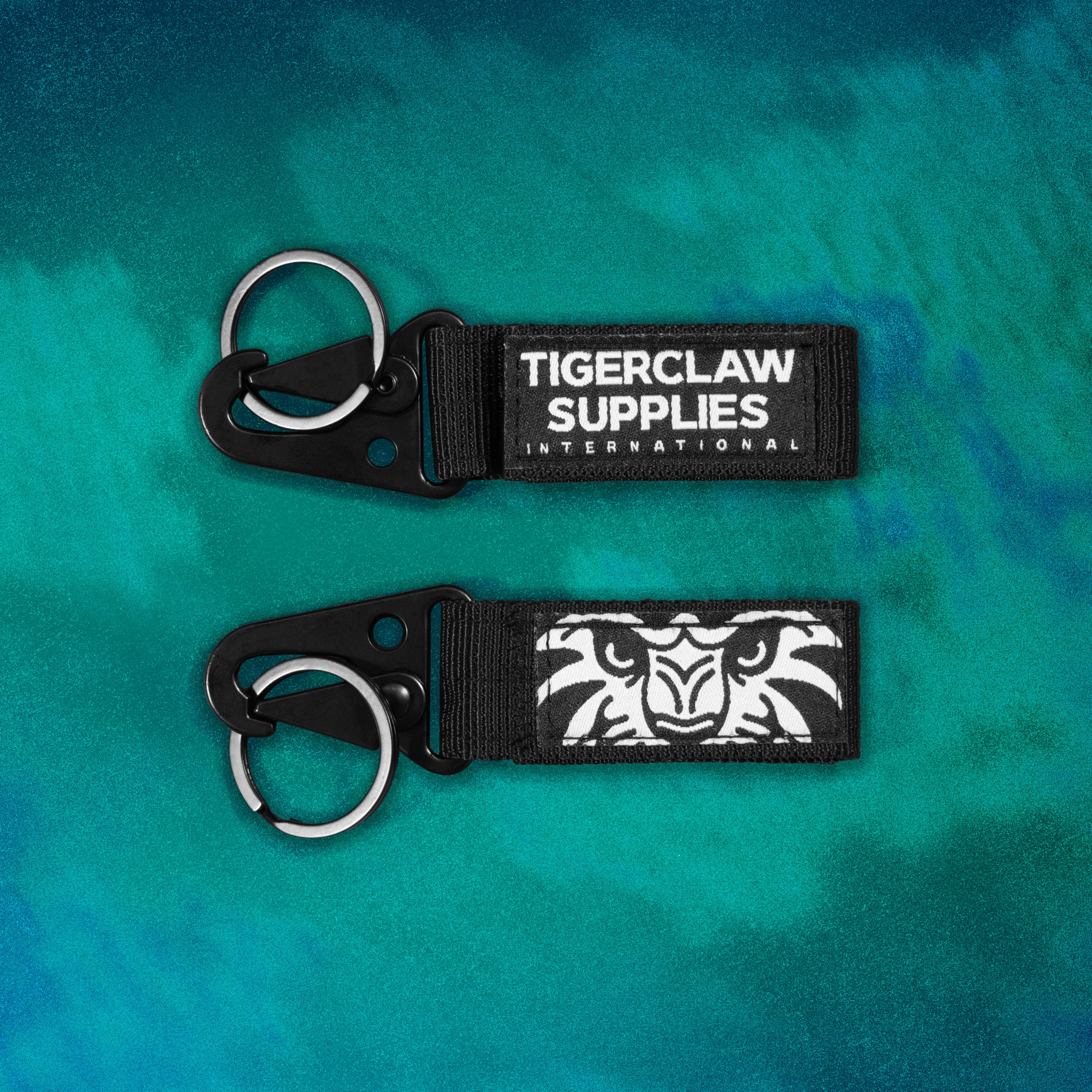 Tigerclaw carabiner keychain