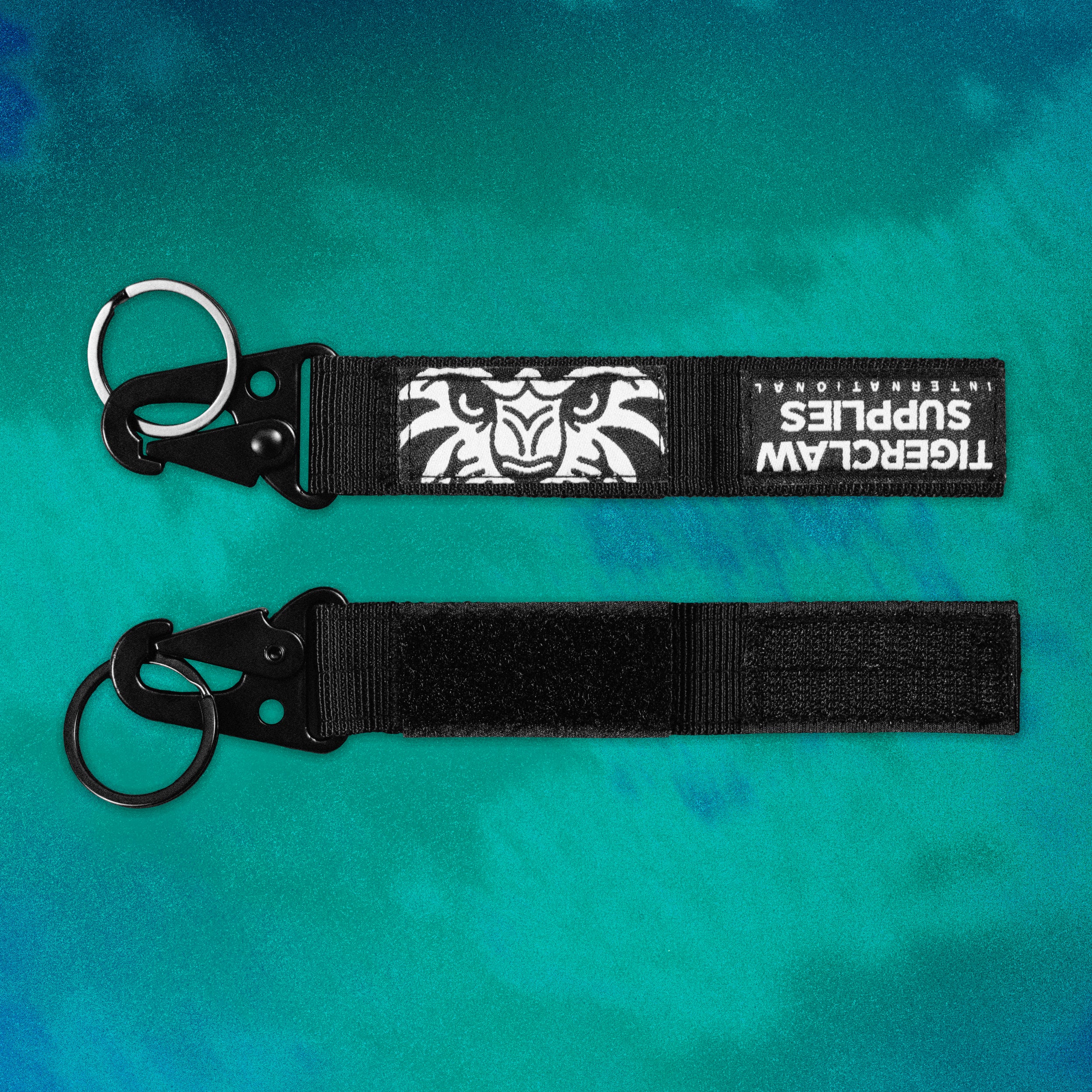 Tigerclaw carabiner keychain
